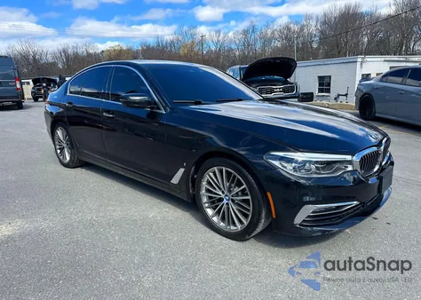 2018 BMW 530E z USA, uszkodzony, nr VIN WBAJA9C55JB033107